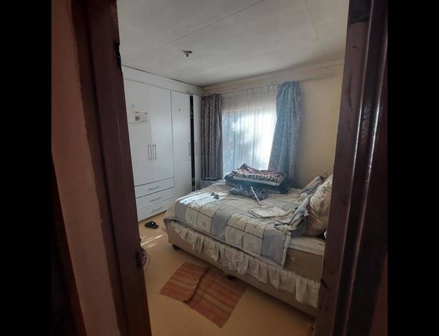 3 BEDROOM HOUSE FOR SALE IN LEHURUTSHE